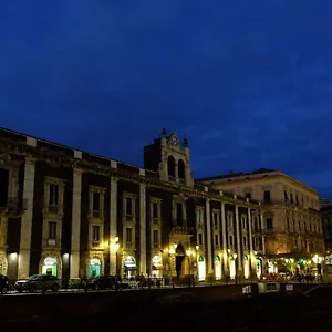 https://domoikos.taorminaitalyhotels.com